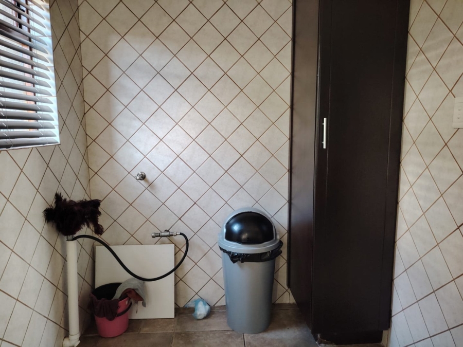 3 Bedroom Property for Sale in Pentagon Park Free State